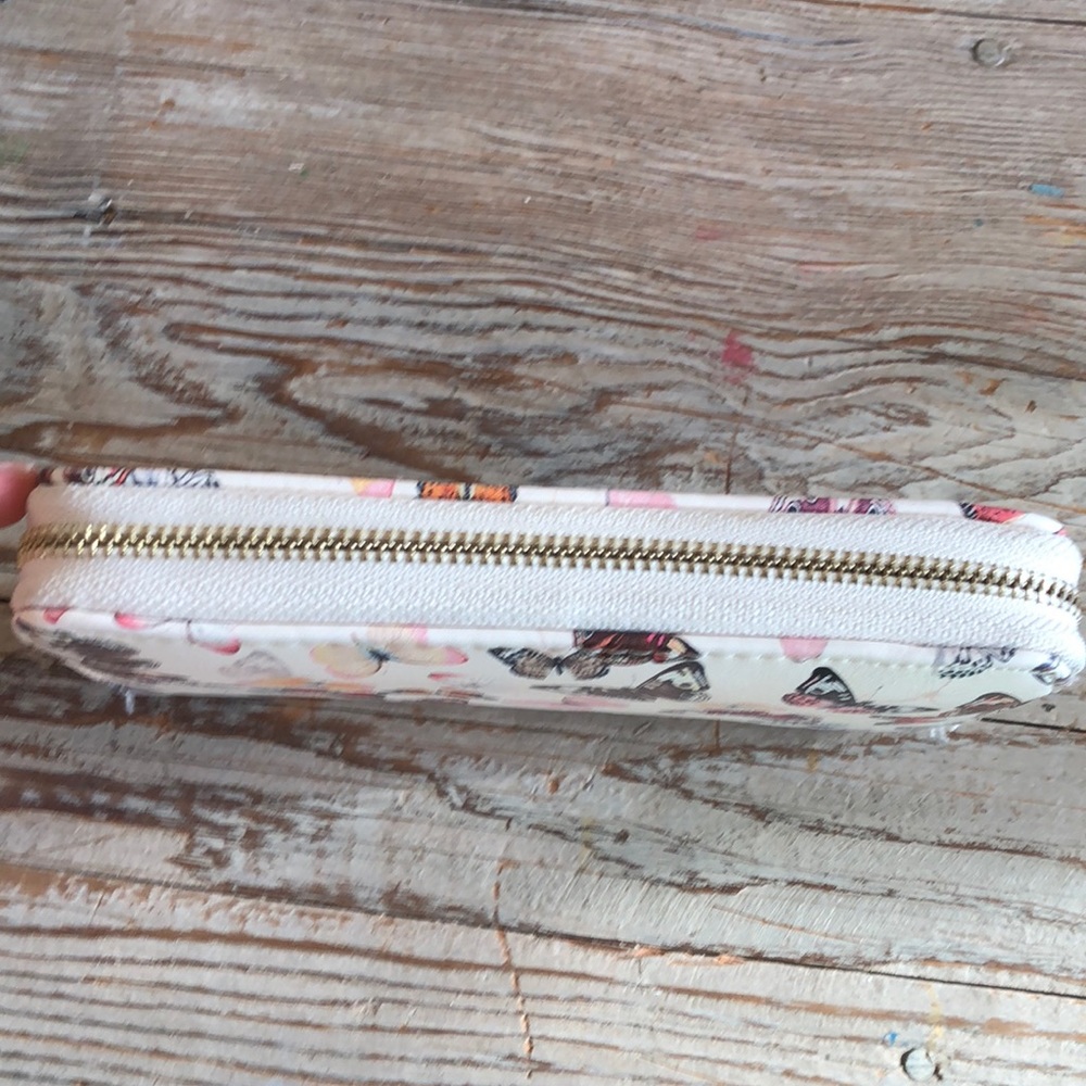 Wallet - Picture 2 of 3